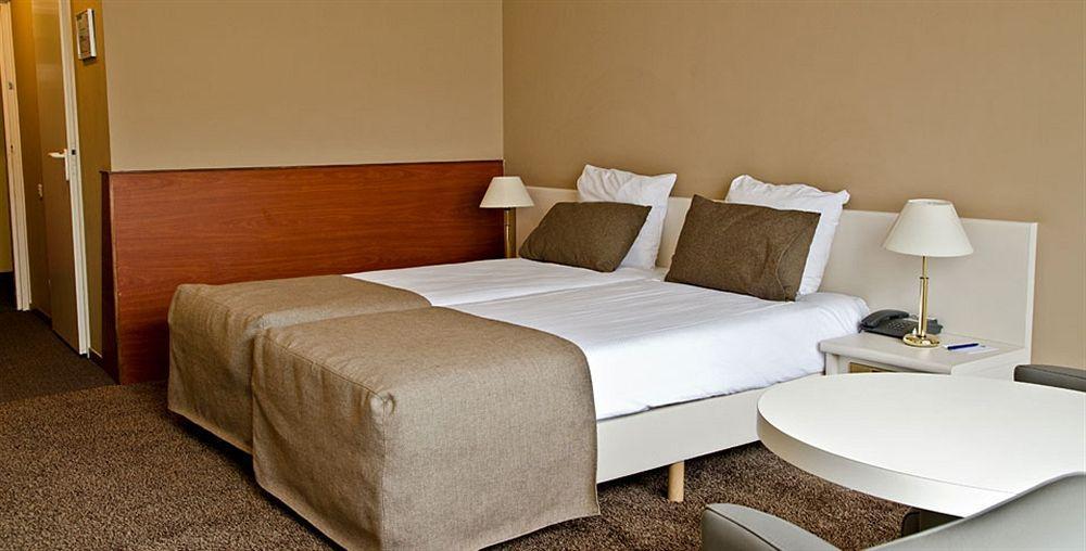 Hotel De Naaldhof Oss Dış mekan fotoğraf